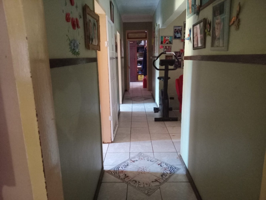 4 Bedroom Property for Sale in Bloemhof North West